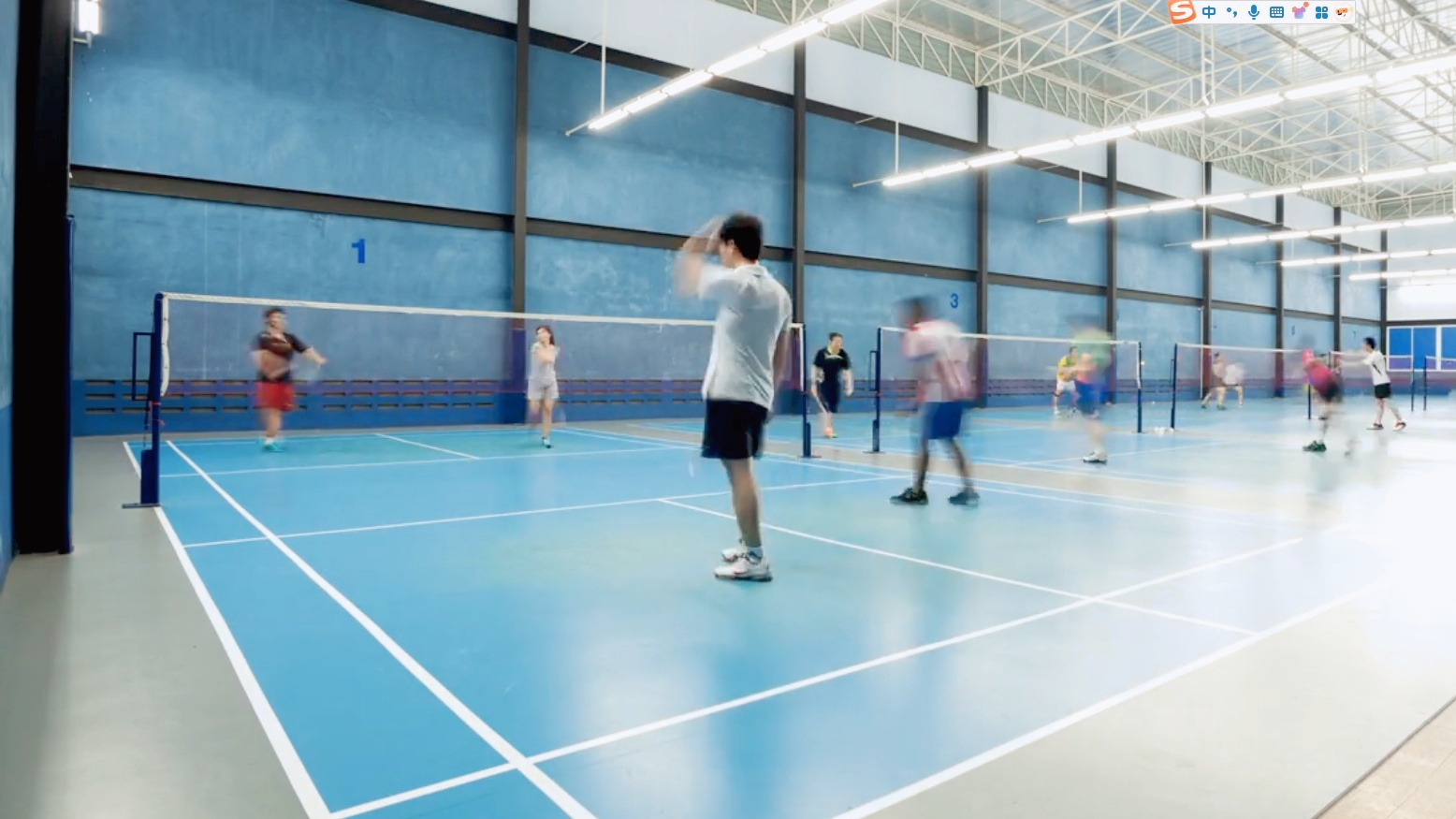 室內(nèi)球場地坪漆打造專業(yè)級運動地面-富萊德環(huán)氧地坪漆