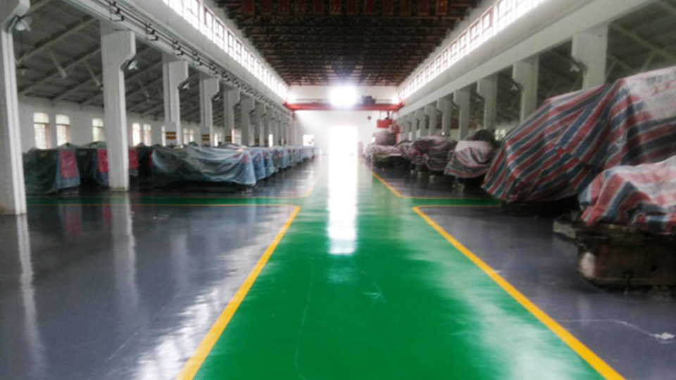 武漢船舶技術(shù)學(xué)院倉(cāng)庫(kù)地坪漆工程