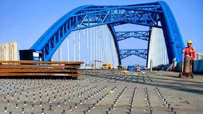 武漢長(zhǎng)豐橋翻新選用富萊德涂料