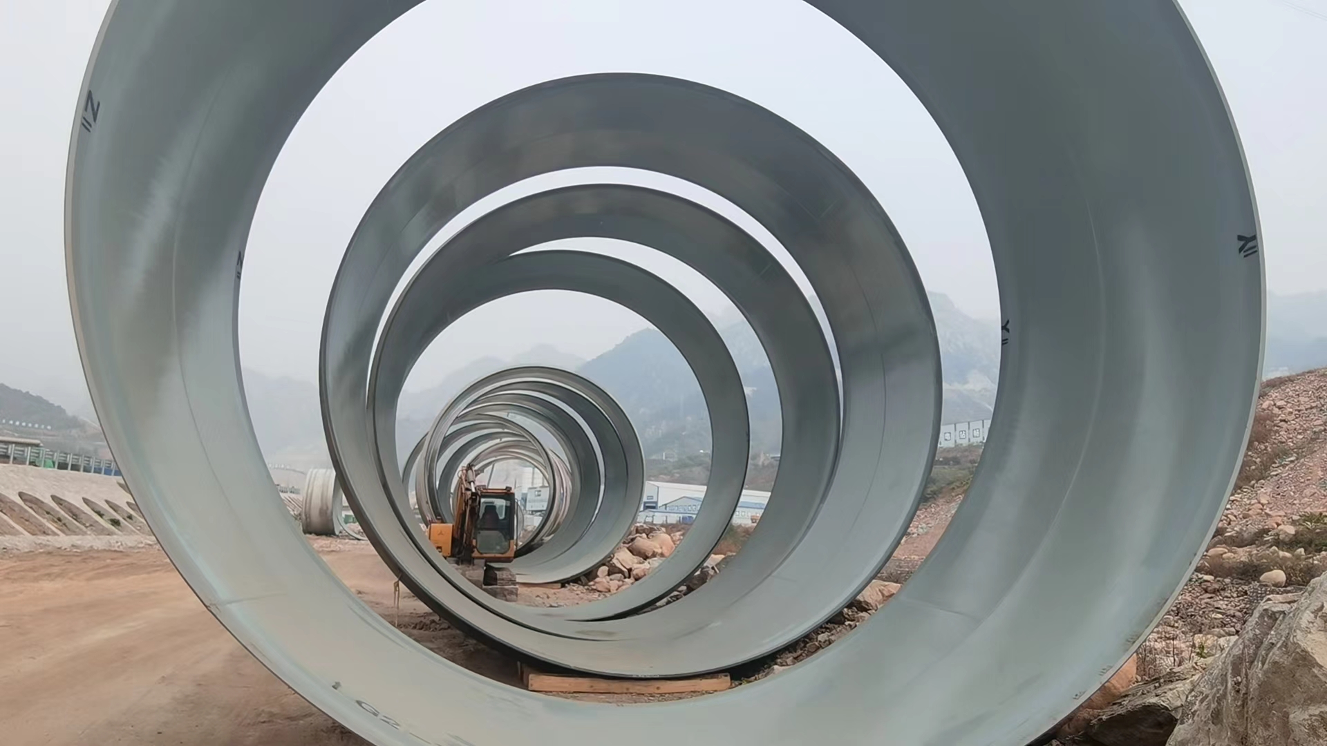 解決管道內(nèi)壁防腐難題：富萊德超耐磨環(huán)氧厚漿涂料的實際應(yīng)用