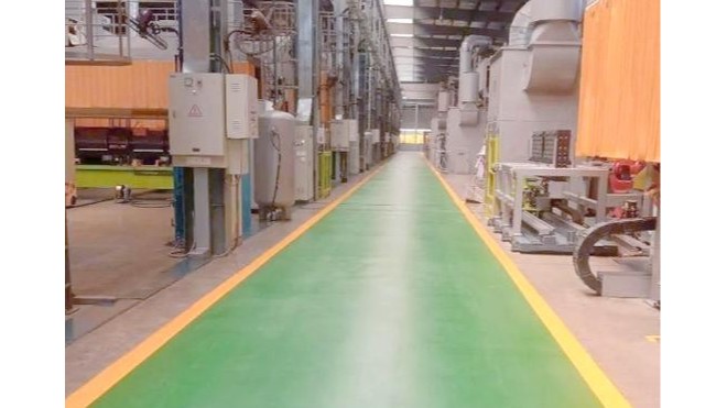 重載車間地坪選超耐磨高固含環(huán)氧地坪漆 耐碾抗壓壽命長