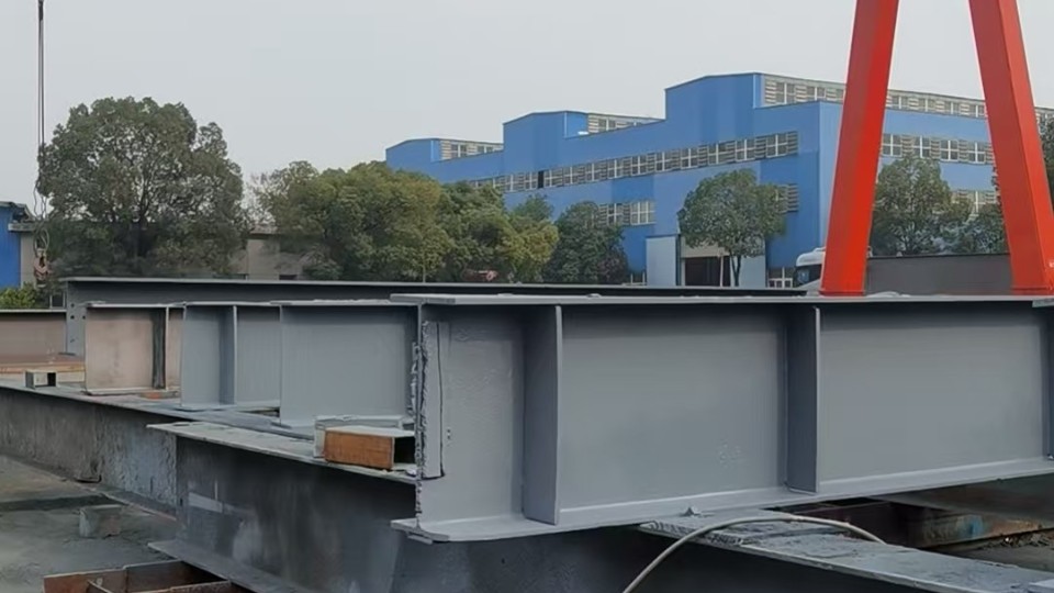 富萊德防腐涂料在特大橋鋼桁梁長(zhǎng)效防腐涂層應(yīng)用